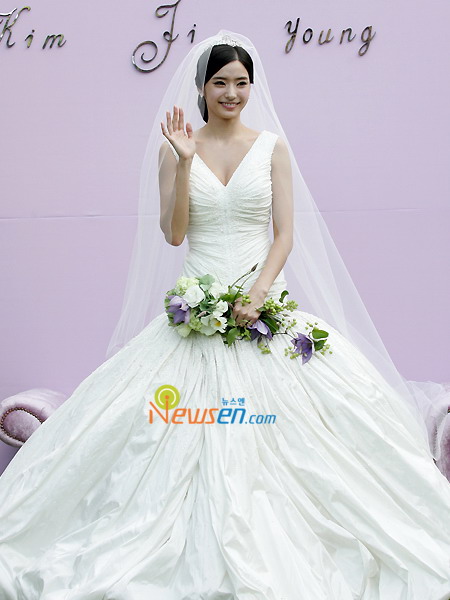  Delightful Girl Choon-Hyang,